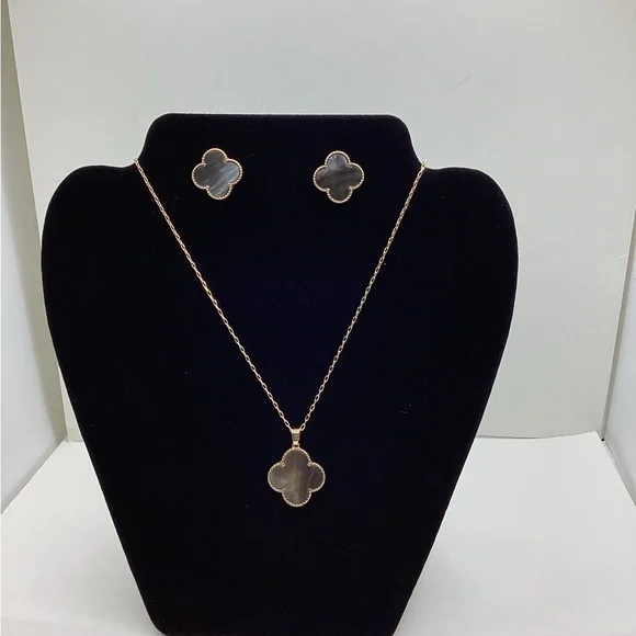 NYC ANNA STATEMENT TAN NECKLACE - Picture 7 of 8